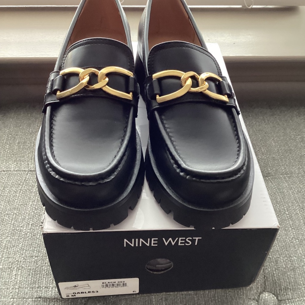 Nine West Gables Lug Loafer (Women), size 8 - Picture 5 of 10
